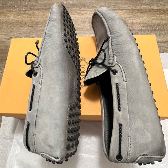 Tod's Men's LACCETTO Gommino Suede Gray Driving Loafers Size 7.5 Box & Dust Bag - Picture 11 of 11